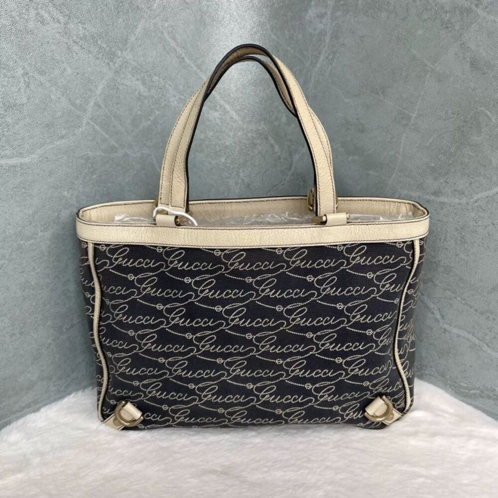 Gucci Women Pre-Loved Bag Very Good Condition